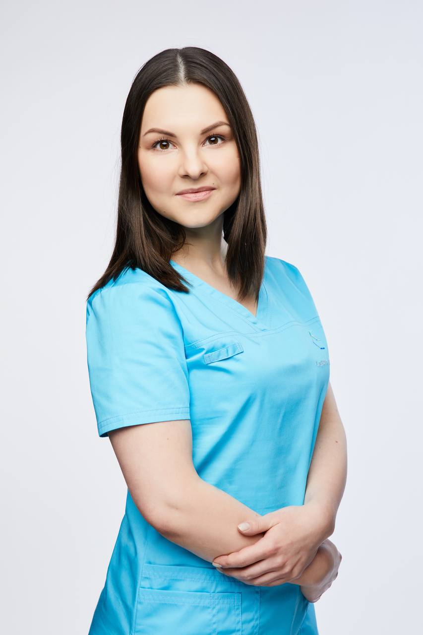 Марина Николаева